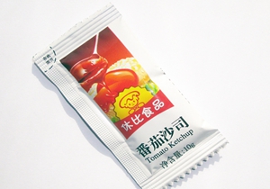 廣科機(jī)械液體包裝機(jī)有什么特點(diǎn)，醬料包裝機(jī)有什么用